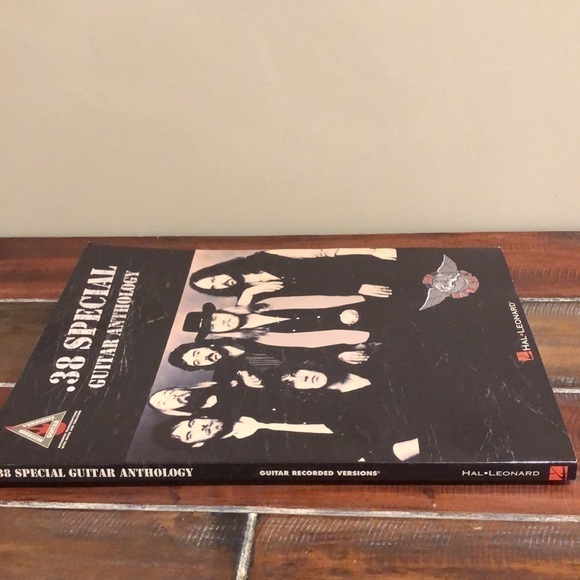 ⭐️ .38 Special Guitar Anthology Book Music - Picture 5 of 7